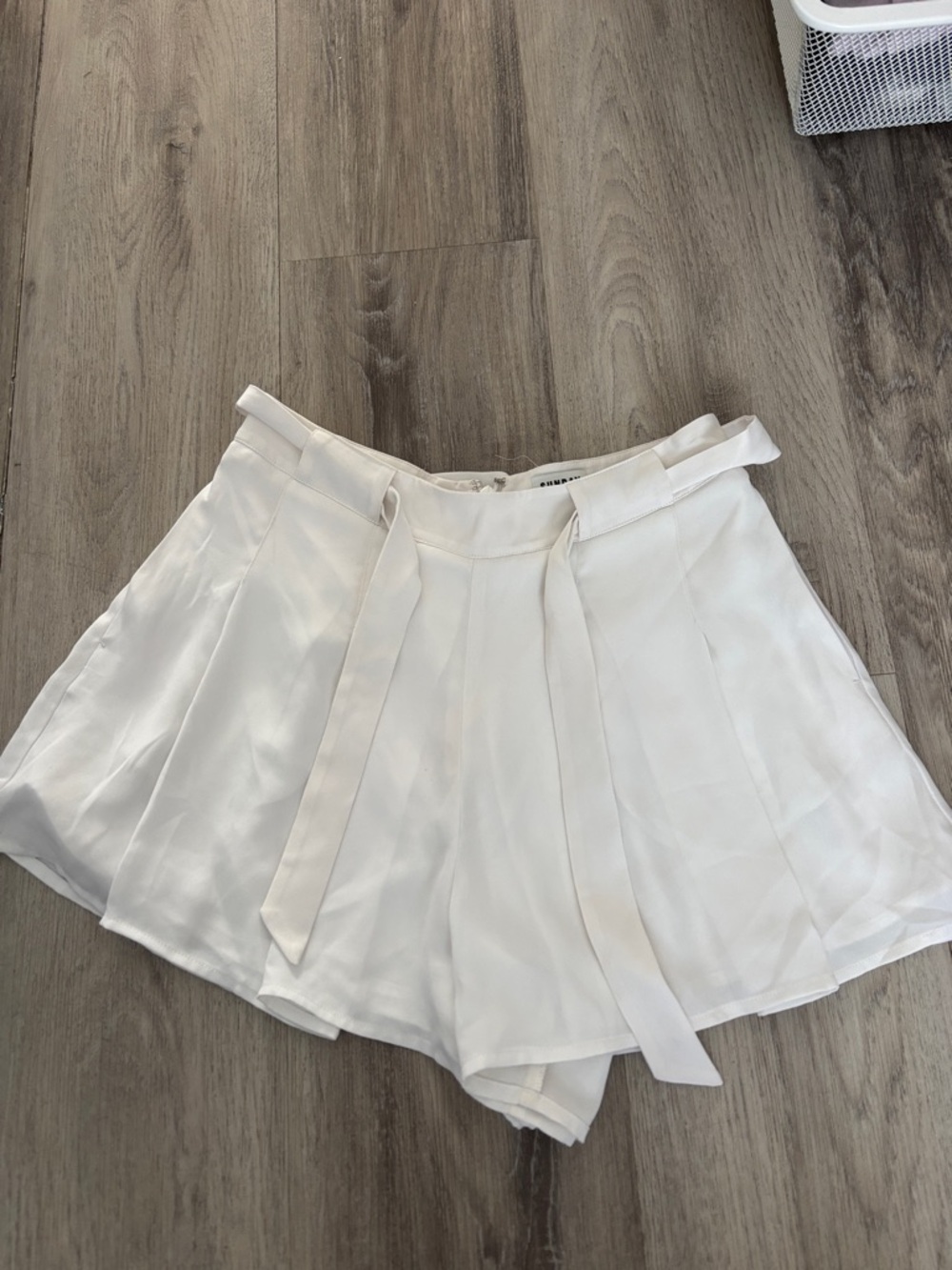 Aritzia Cream High-Waist Tie-Belt Skort